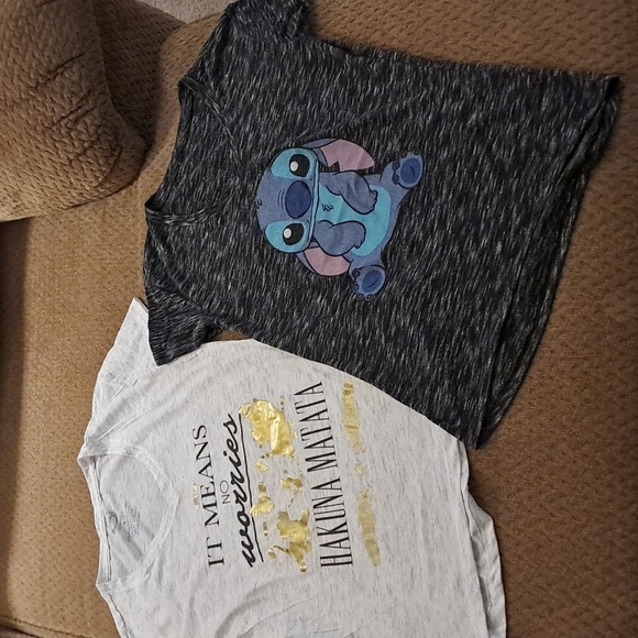 Disney Lion King Hakuna Matata-Lilo & Stitch short sleeve v-neck tshirt bundle - Picture 1 of 5